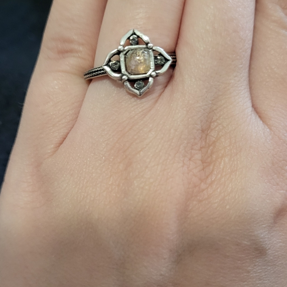 Anne Klein Fashion Ring GUC Size 8